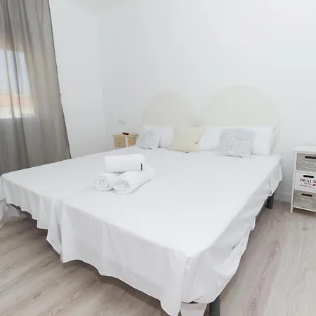 Rooms Tarragona Apartment *