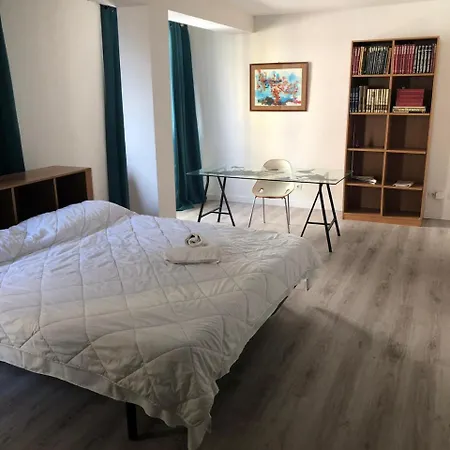 Rooms Tarragona Apartment *